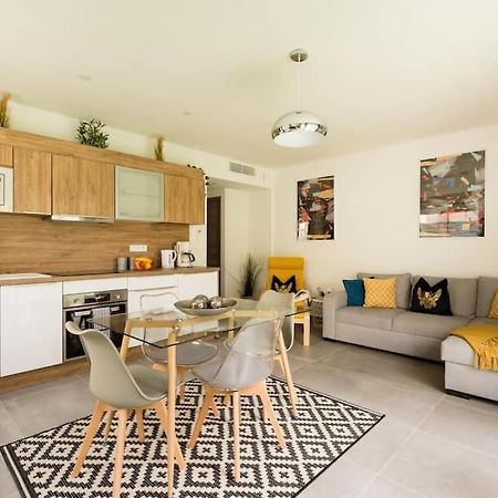 Stylish New 1 Bedroom Apartment In Juan Les Pins Antibes Bagian luar foto