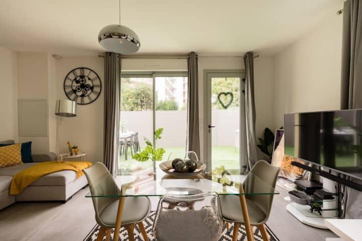 Stylish New 1 Bedroom Apartment In Juan Les Pins Antibes Bagian luar foto
